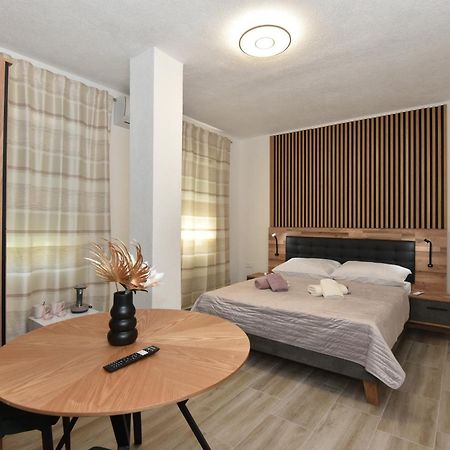 Jeta 2 Studio & Rooms Zara Esterno foto