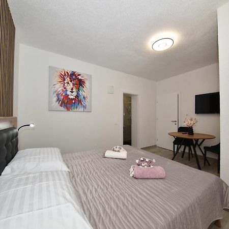Jeta 2 Studio & Rooms Zara Esterno foto