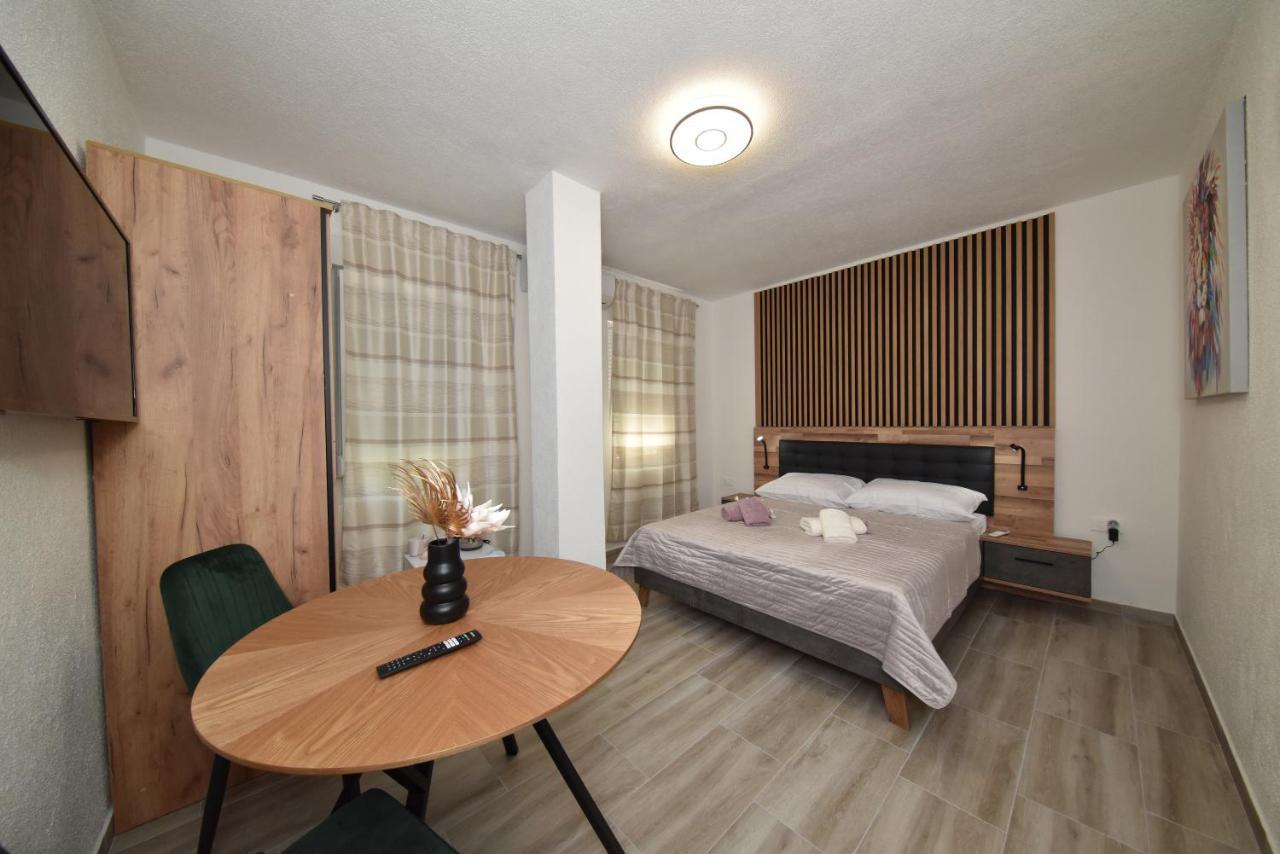 Jeta 2 Studio & Rooms Zara Esterno foto
