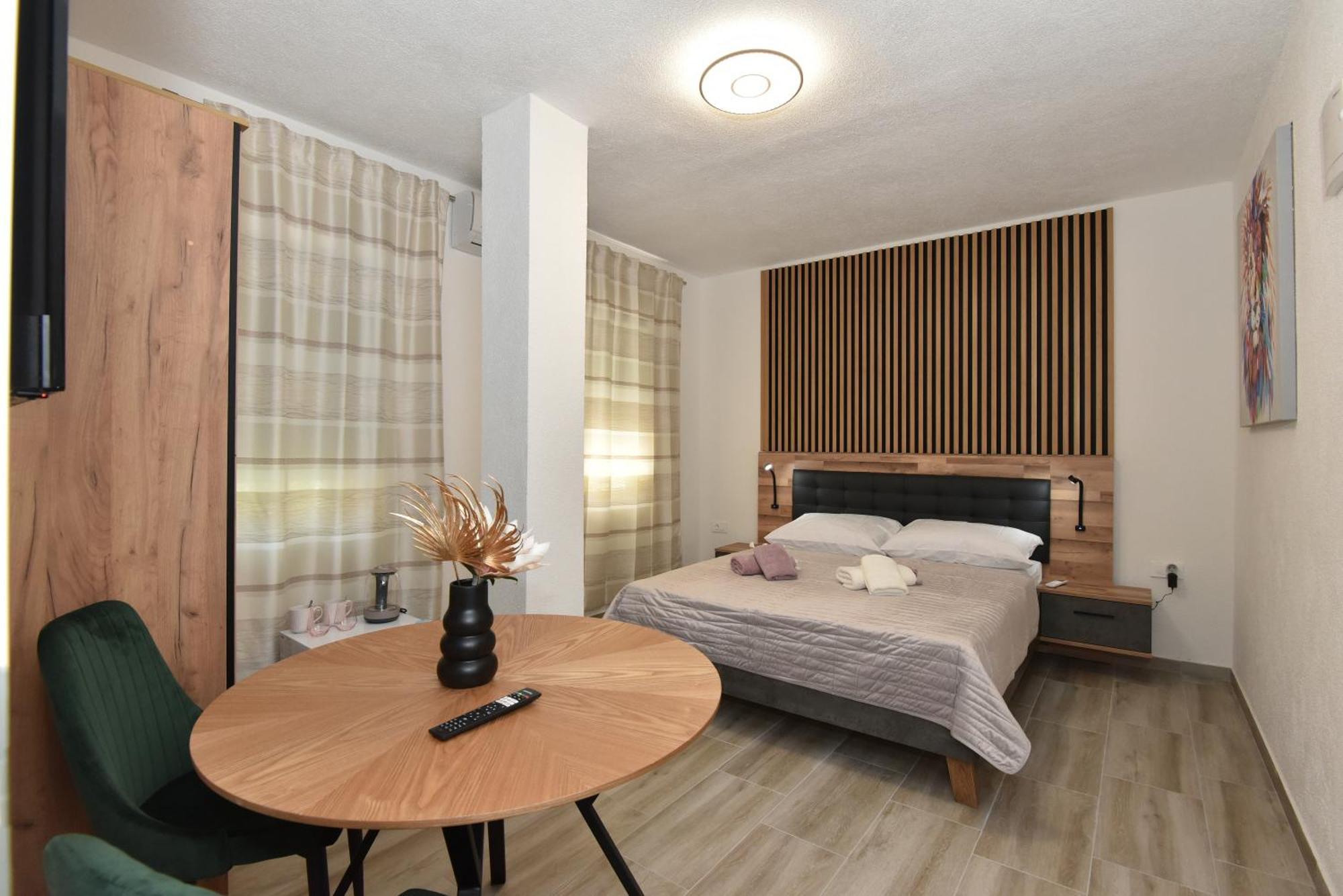 Jeta 2 Studio & Rooms Zara Esterno foto