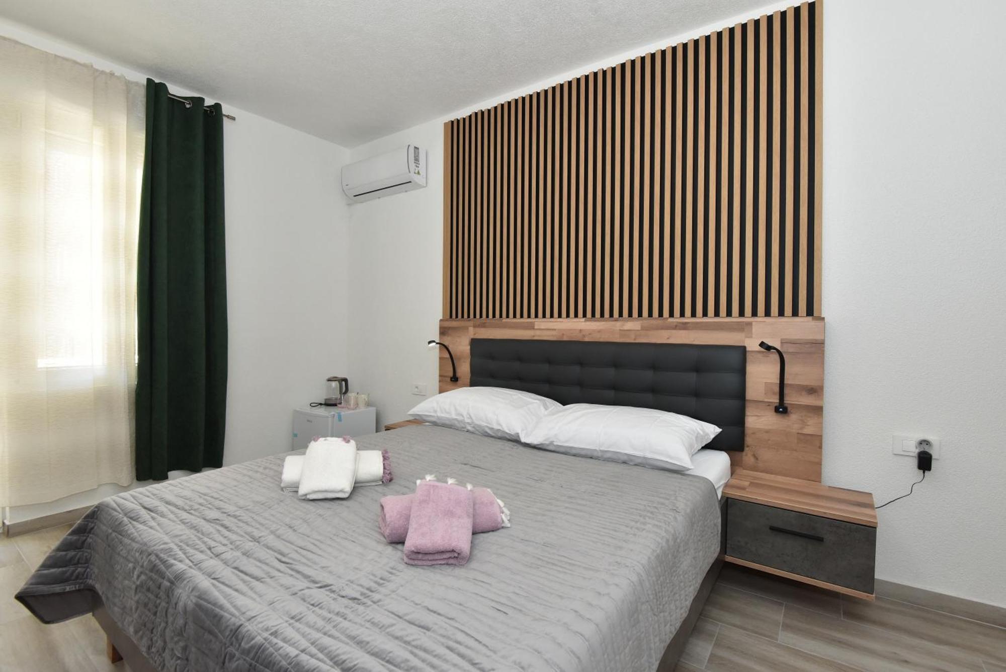 Jeta 2 Studio & Rooms Zara Esterno foto